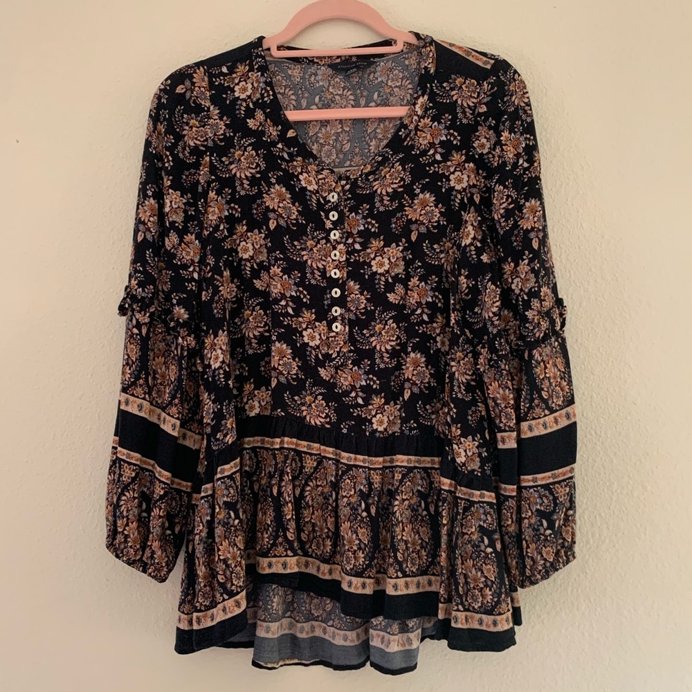 American Eagle Floral Top⁣